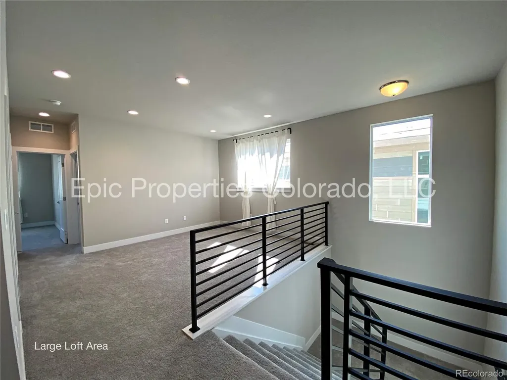6012 N Netherland Court Aurora CO 80019