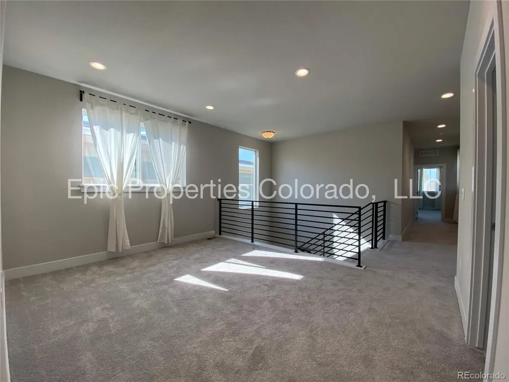 6012 N Netherland Court Aurora CO 80019