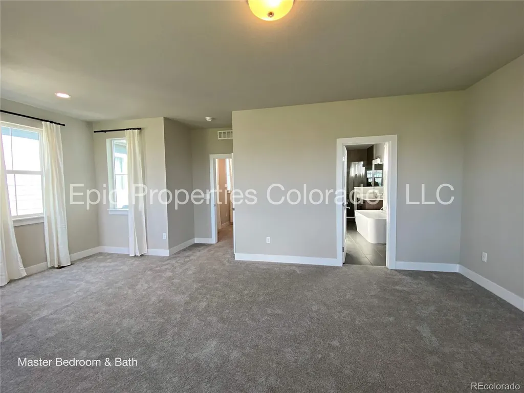 6012 N Netherland Court Aurora CO 80019