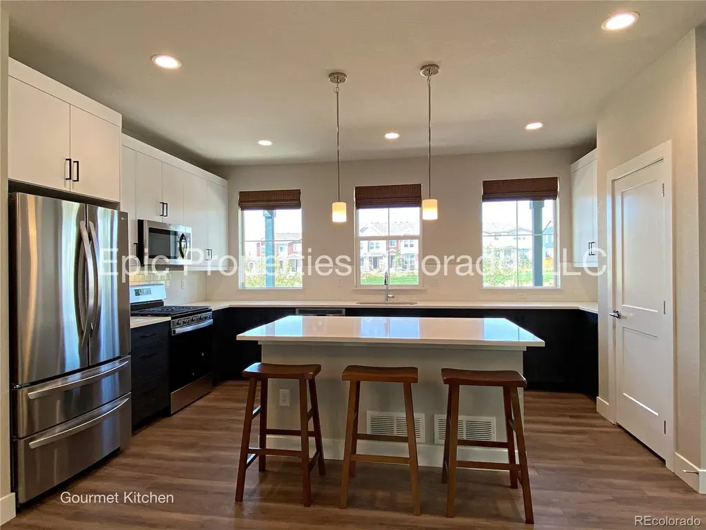 6012 N Netherland Court Aurora CO 80019
