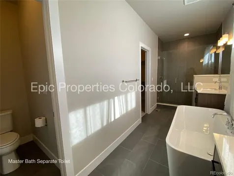 6012 N Netherland Court Aurora CO 80019
