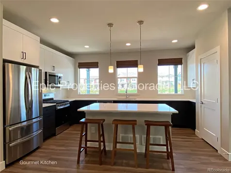 6012 N Netherland Court Aurora CO 80019