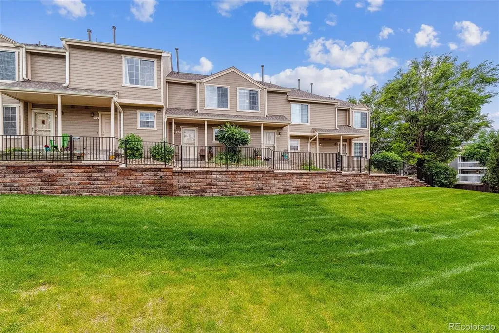 1818 S Quebec Way Denver CO 80231