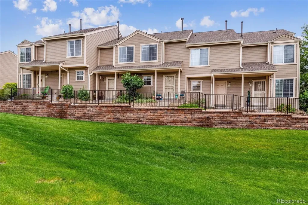 1818 S Quebec Way Denver CO 80231