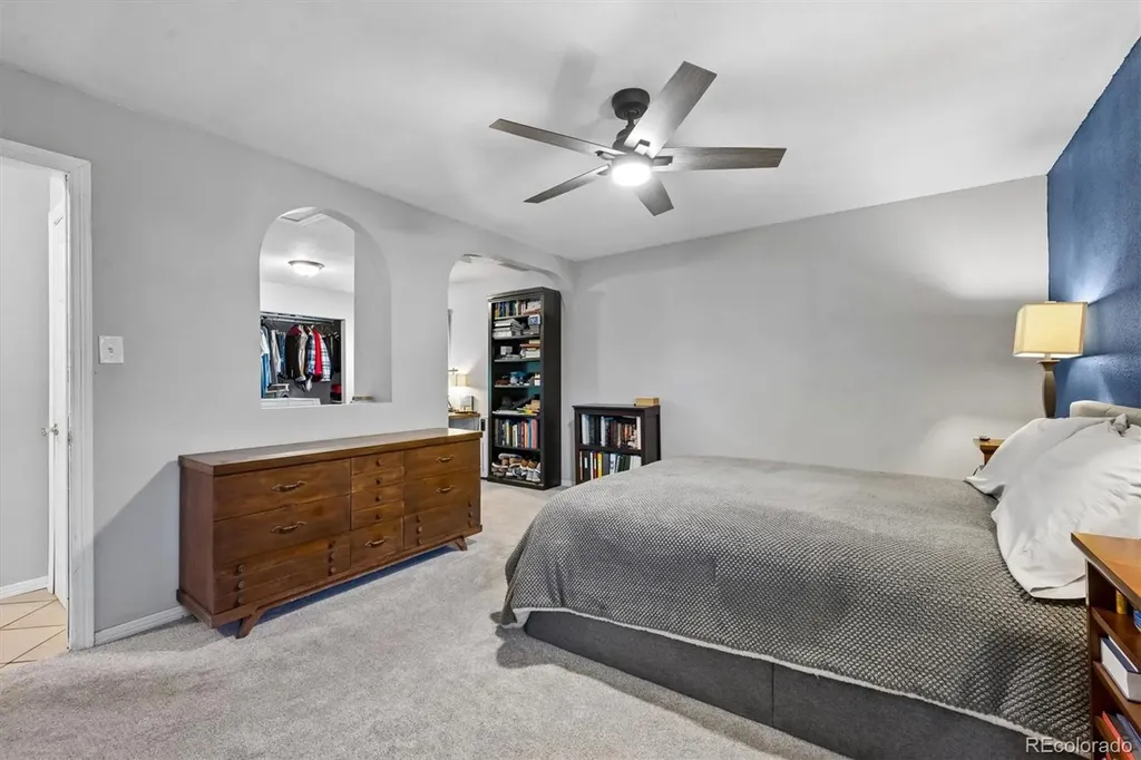 4493 N Auckland Court Denver CO 80239
