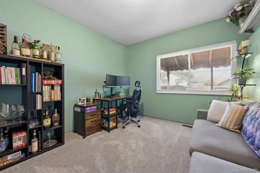 4493 N Auckland Court Denver CO 80239