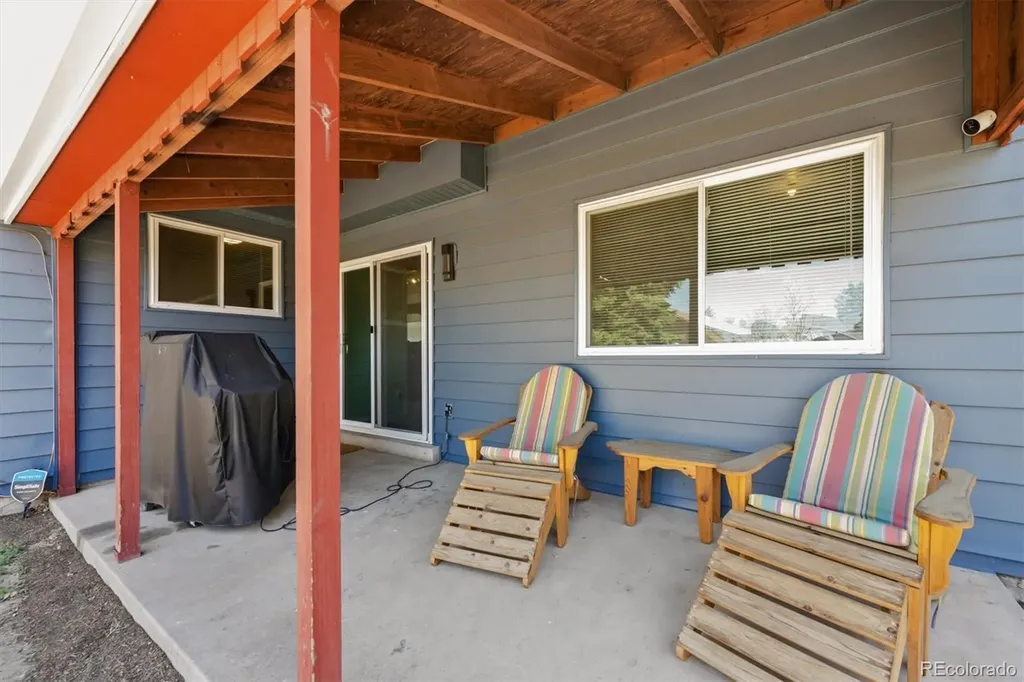 4493 N Auckland Court Denver CO 80239