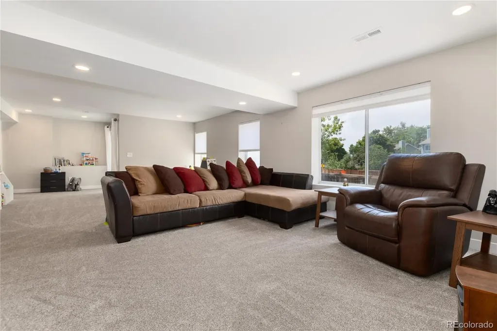 9561 Brentford Drive Littleton CO 80130