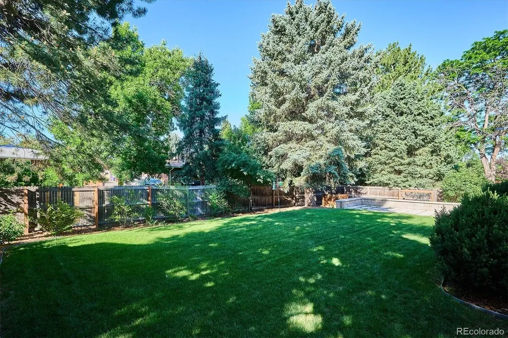 8268 E Lehigh Drive Denver CO 80237