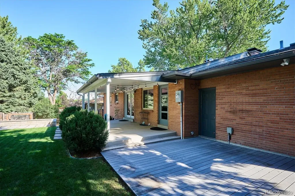 8268 E Lehigh Drive Denver CO 80237