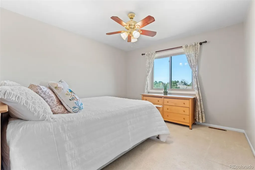 7787 Windfont Row Parker CO 80134