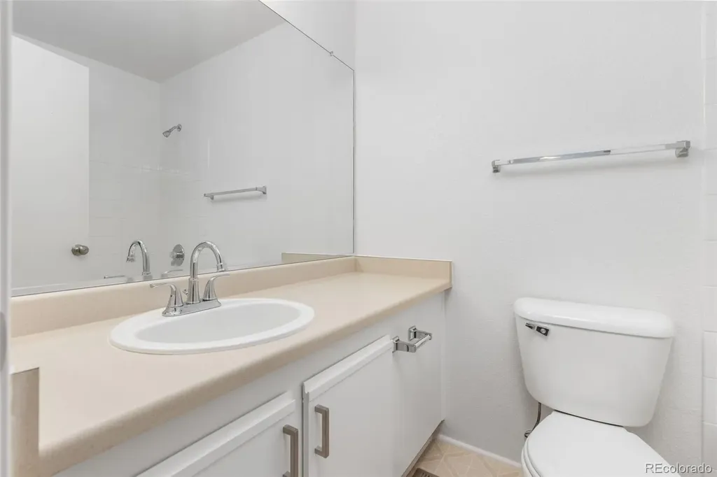 18930 E Warren Circle Aurora CO 80013