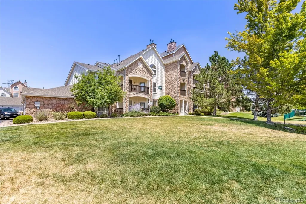 18930 E Warren Circle Aurora CO 80013