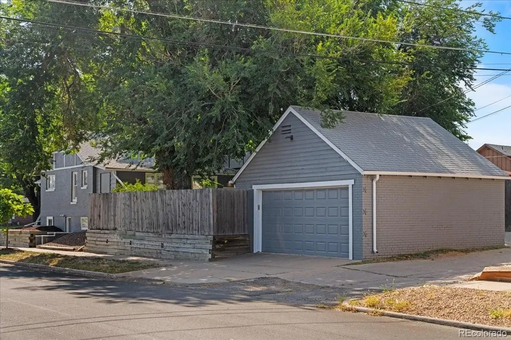 3559 N Jackson Street Denver CO 80205