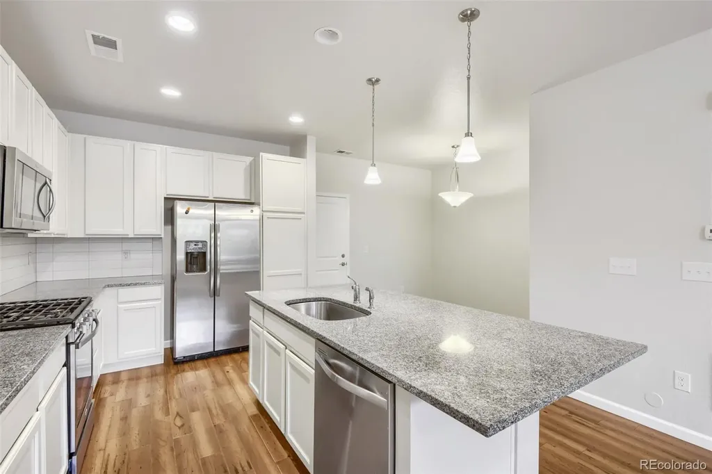 508 E Dry Creek Place Littleton CO 80122