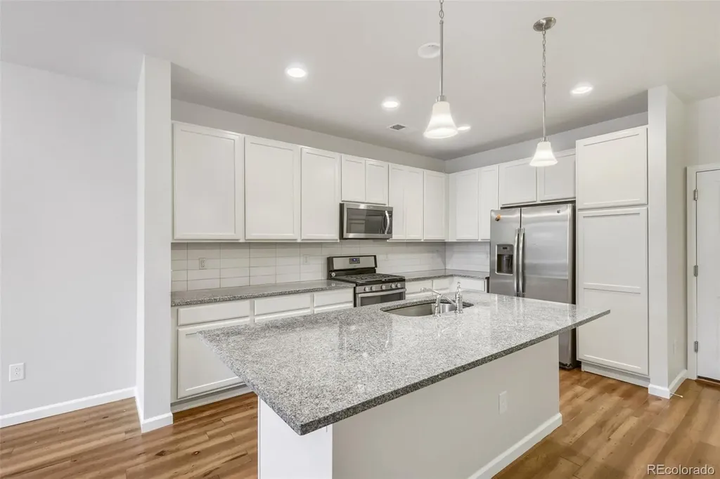 508 E Dry Creek Place Littleton CO 80122