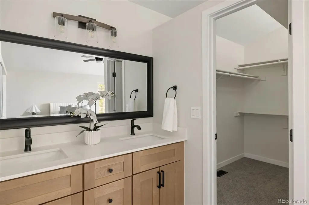 10471 Hoyt Way Broomfield CO 80021