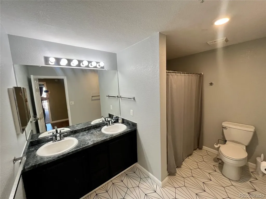 5694 N Gibralter Way Aurora CO 80019