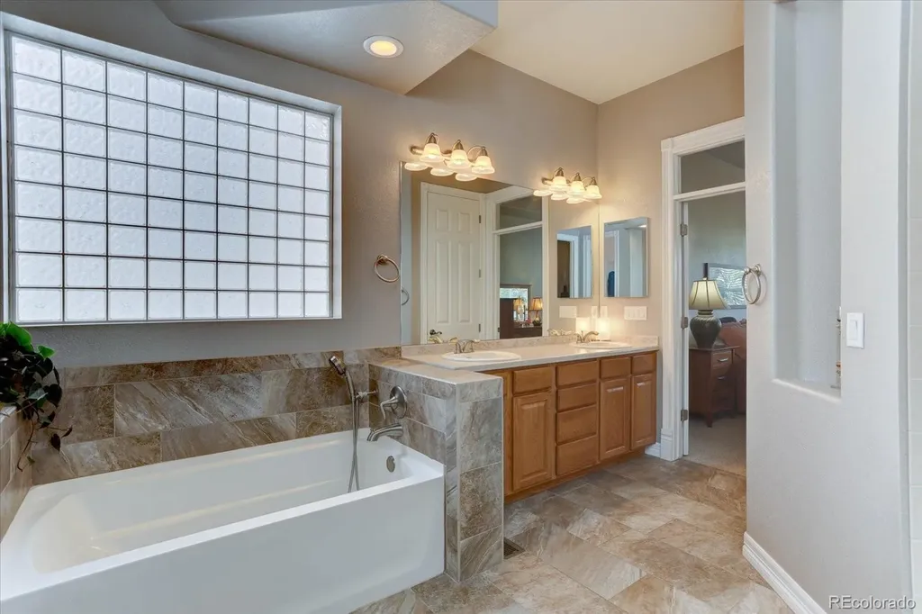 9557 W Plymouth Avenue Littleton CO 80128