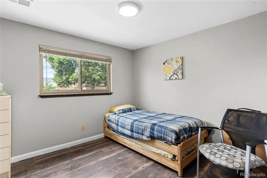 13384 W Utah Circle Lakewood CO 80228