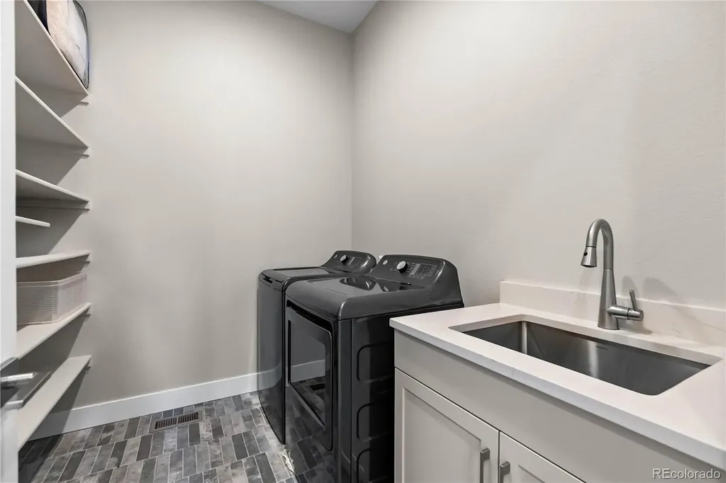 7301 Canyon Sky Trail Castle Pines CO 80108