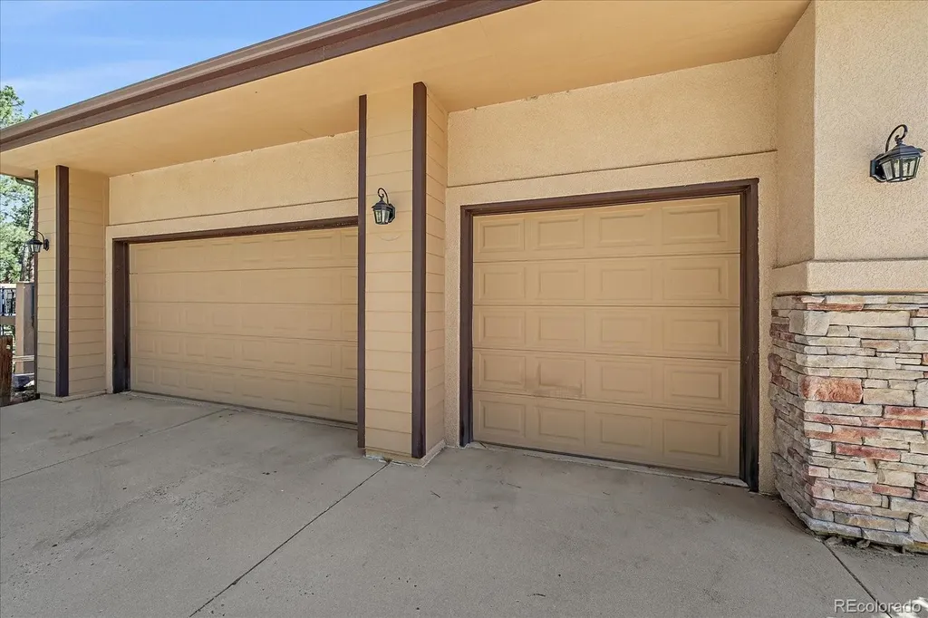 7418 Cameron Drive Larkspur CO 80118