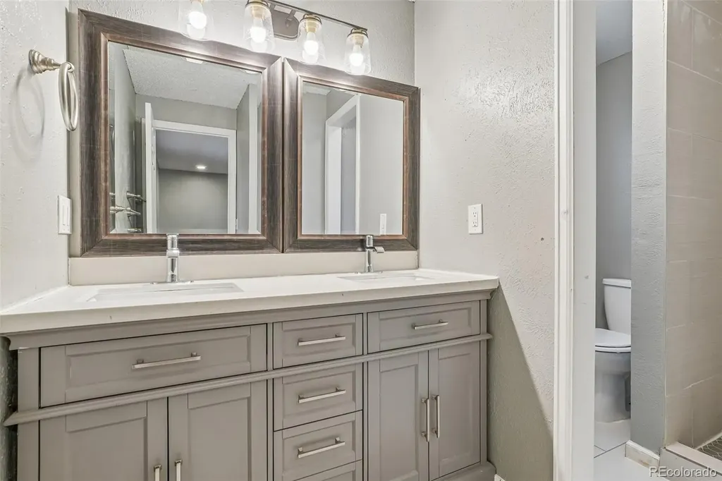 9339 W 76th Avenue Arvada CO 80005