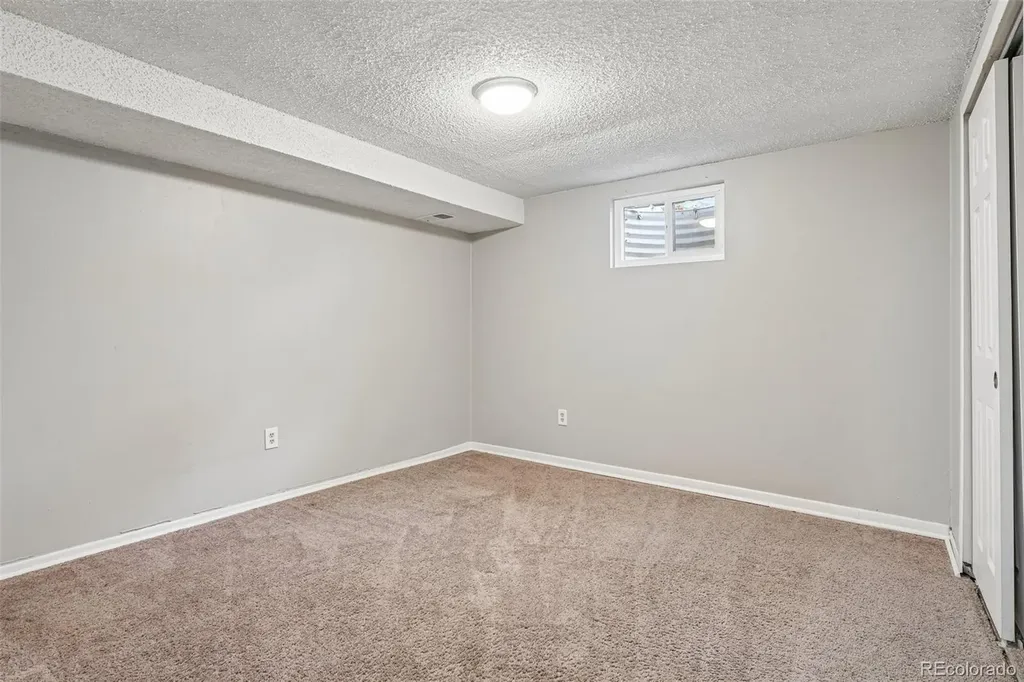 9339 W 76th Avenue Arvada CO 80005