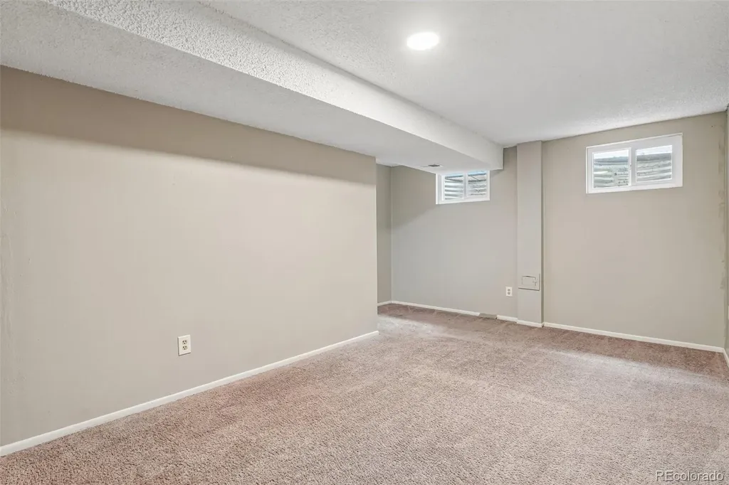 9339 W 76th Avenue Arvada CO 80005