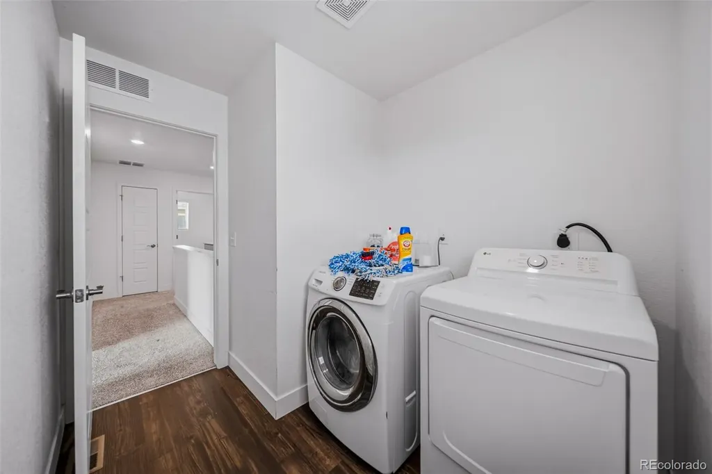 10178 Walden Court Commerce City CO 80022