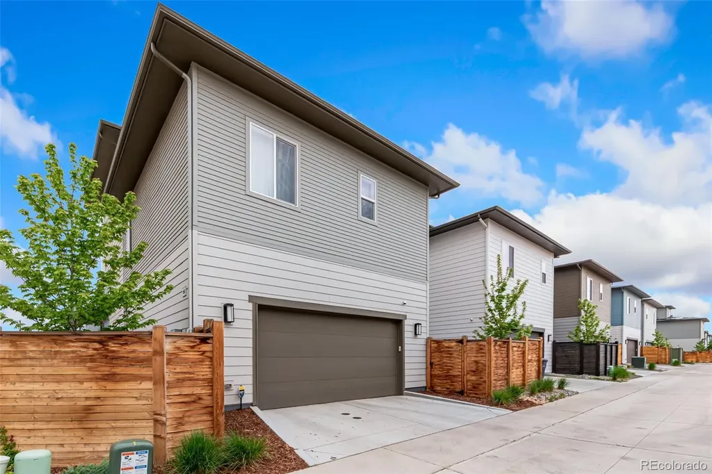 6306 N Elmira Court Denver CO 80238