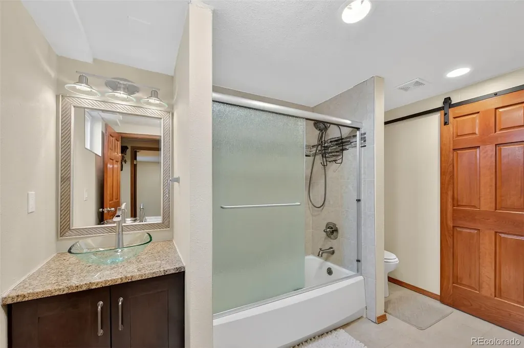 43 S Eagle Circle Aurora CO 80012