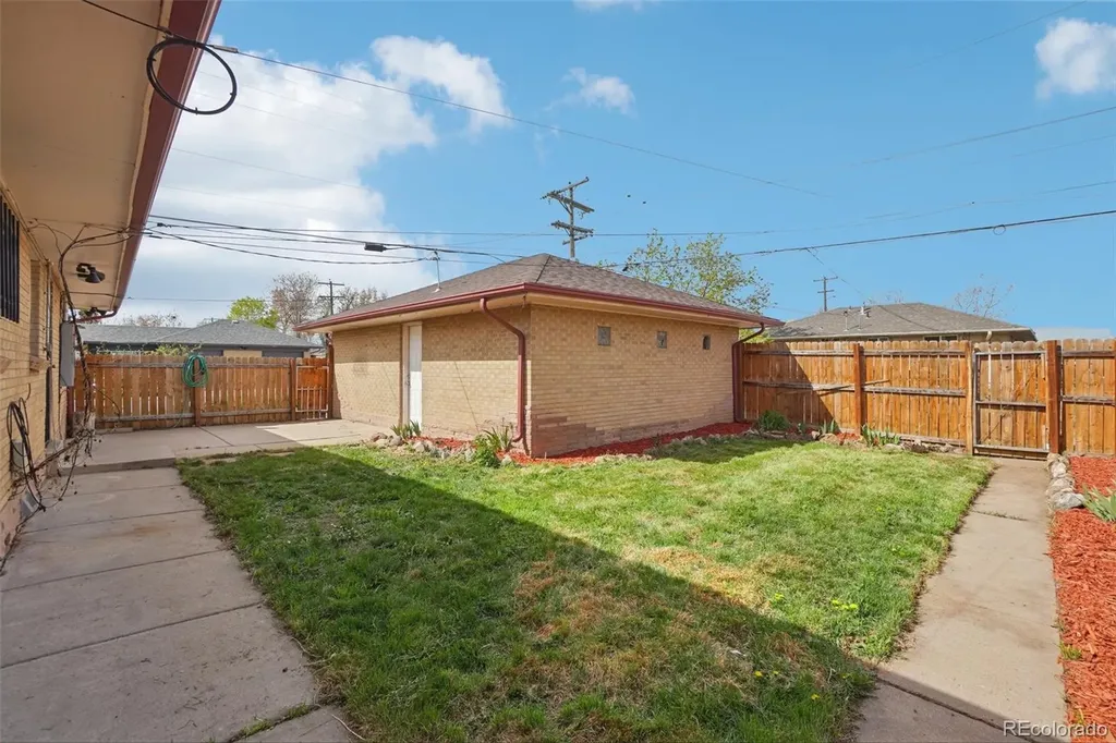 5457 E 36th Avenue Denver CO 80207
