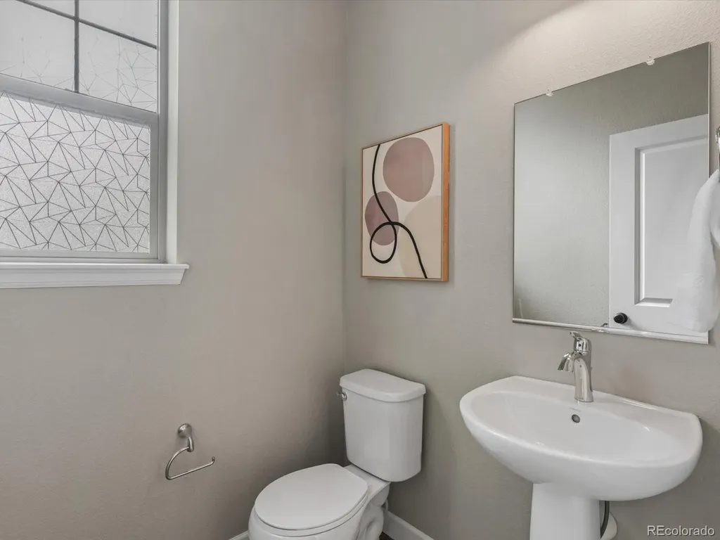 5815 Boston Court Denver CO 80238