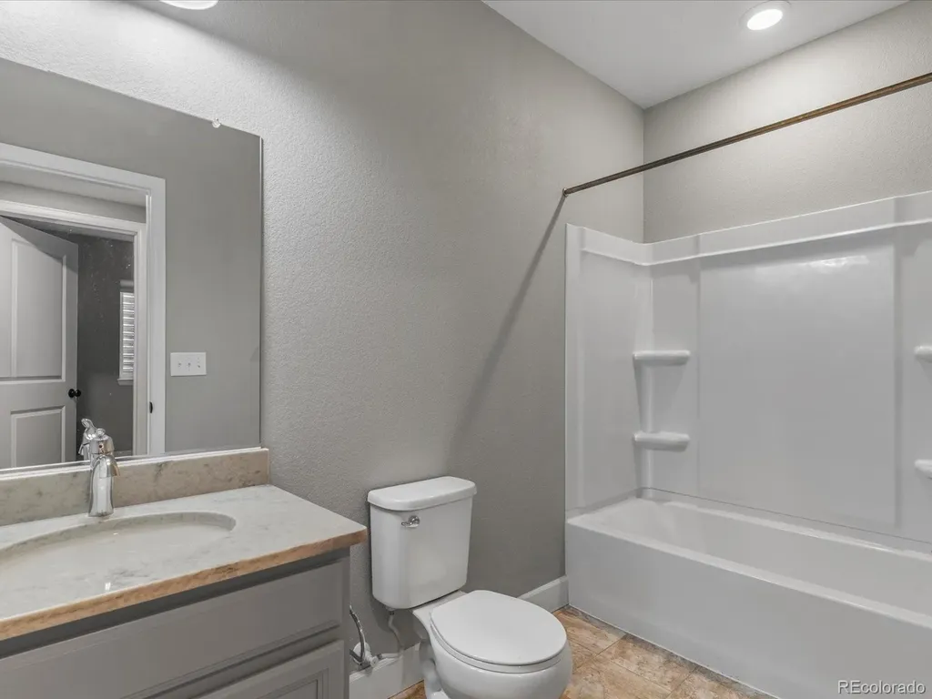 5815 Boston Court Denver CO 80238