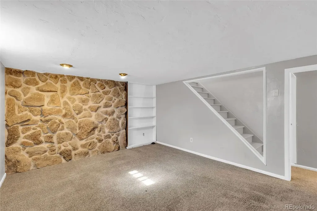 8701 Oakwood Street Westminster CO 80031