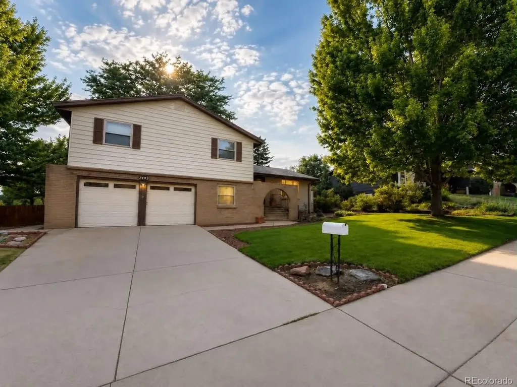 2443 S Carr Court Lakewood CO 80227