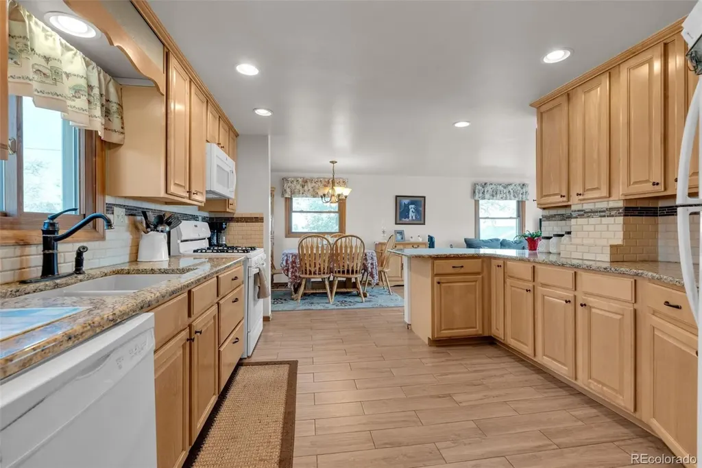 809 Buffalo Trail Elizabeth CO 80107