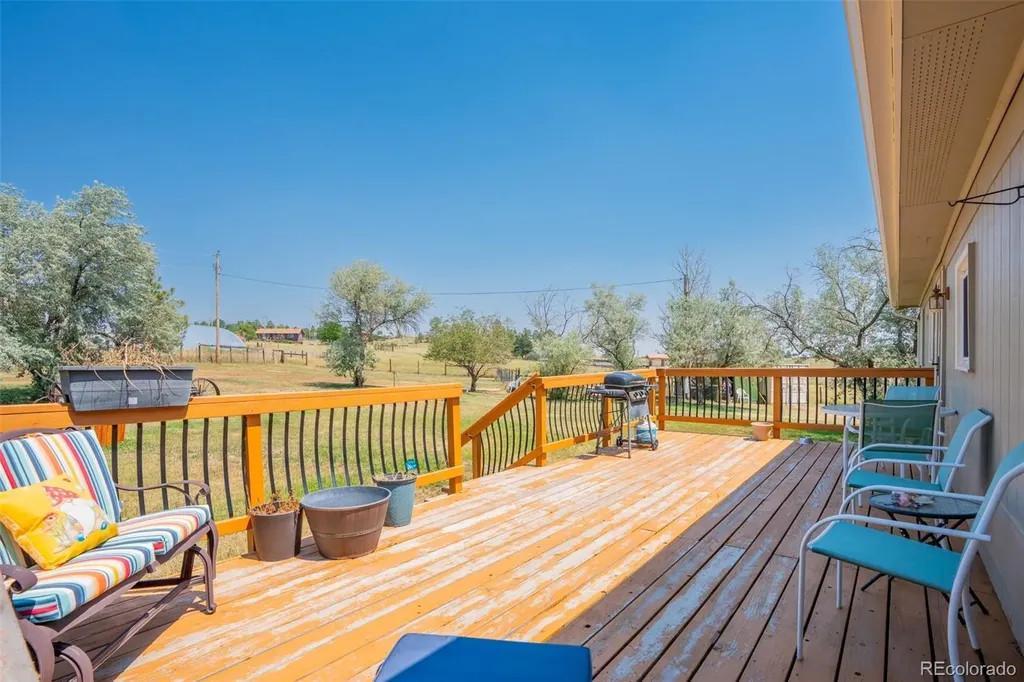 809 Buffalo Trail Elizabeth CO 80107
