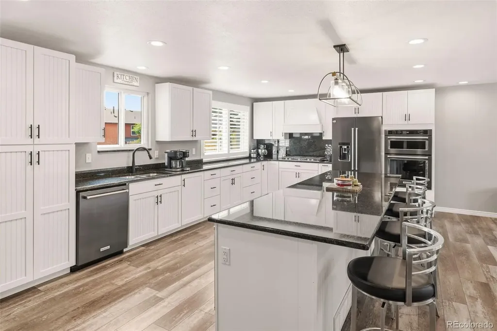 9425 W Geddes Place Littleton CO 80128
