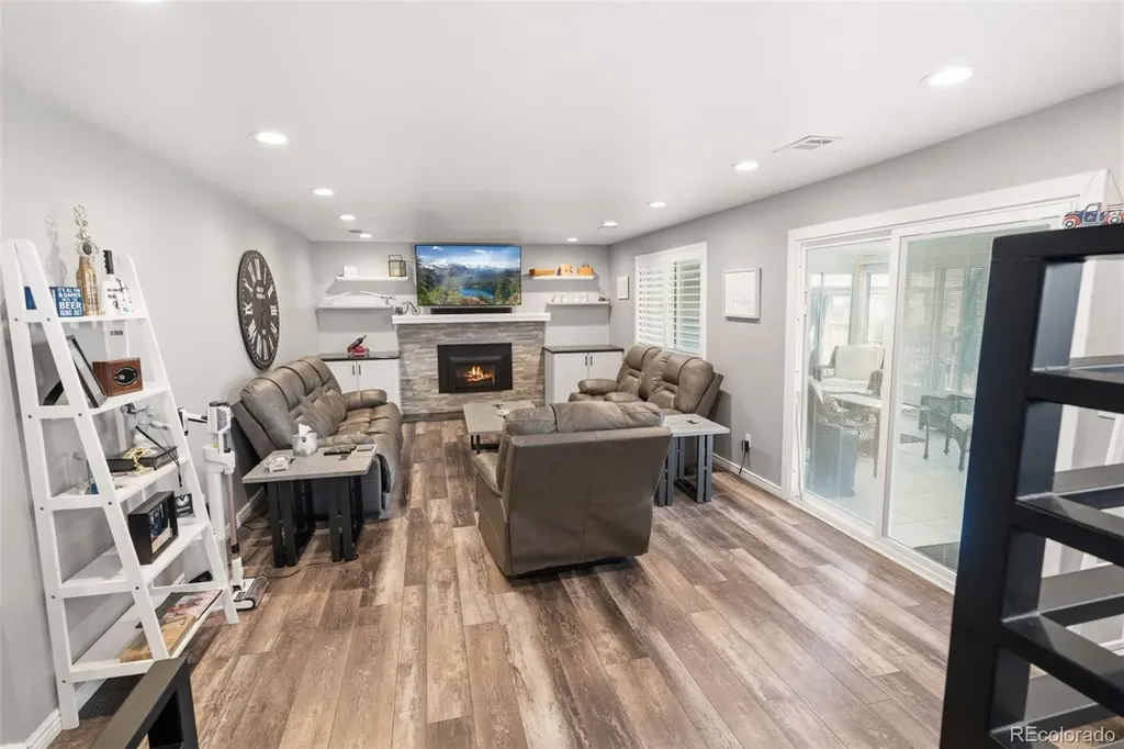 9425 W Geddes Place Littleton CO 80128
