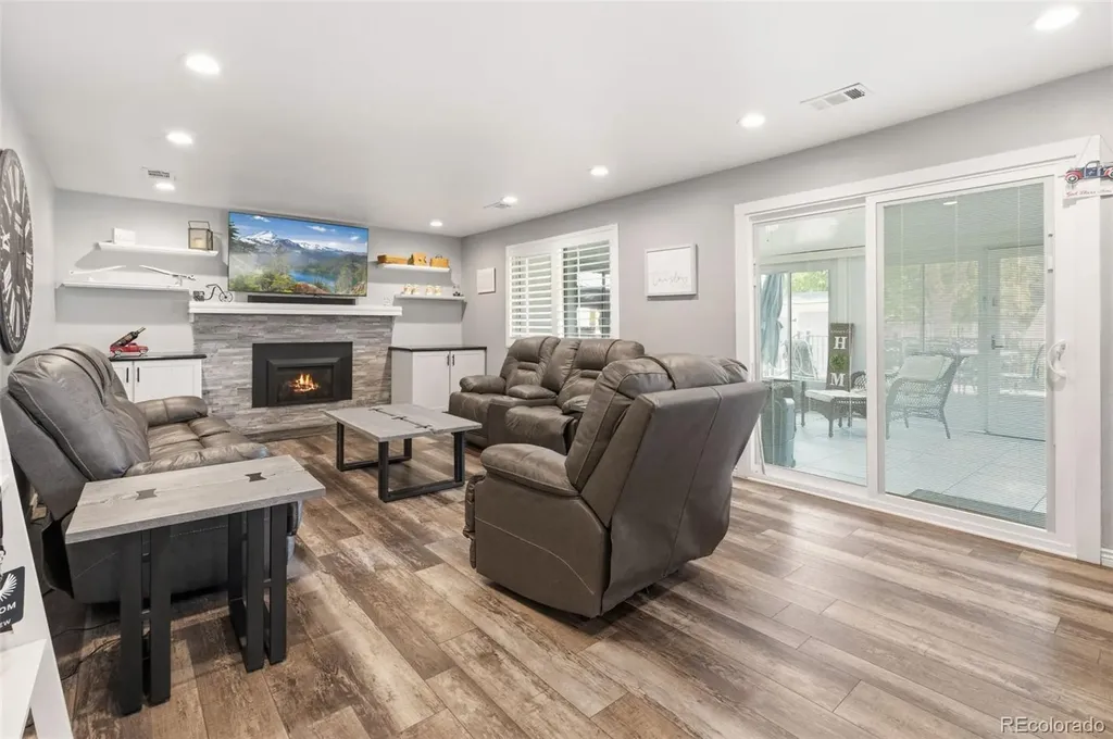 9425 W Geddes Place Littleton CO 80128