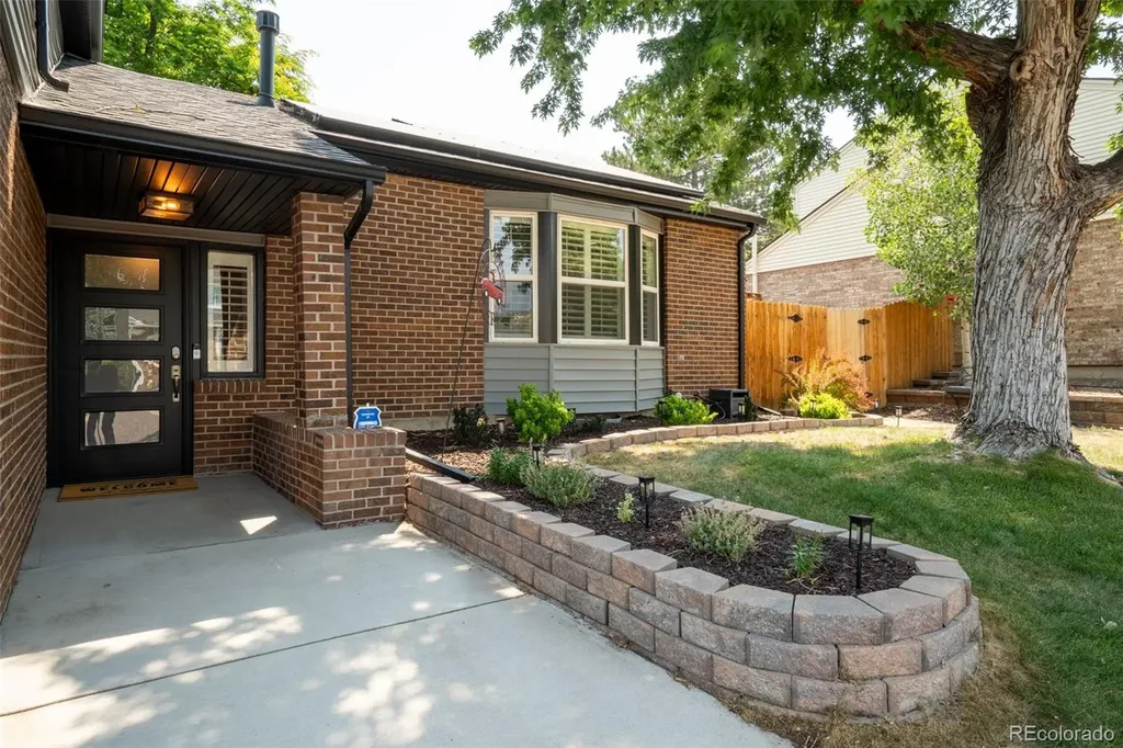 9425 W Geddes Place Littleton CO 80128