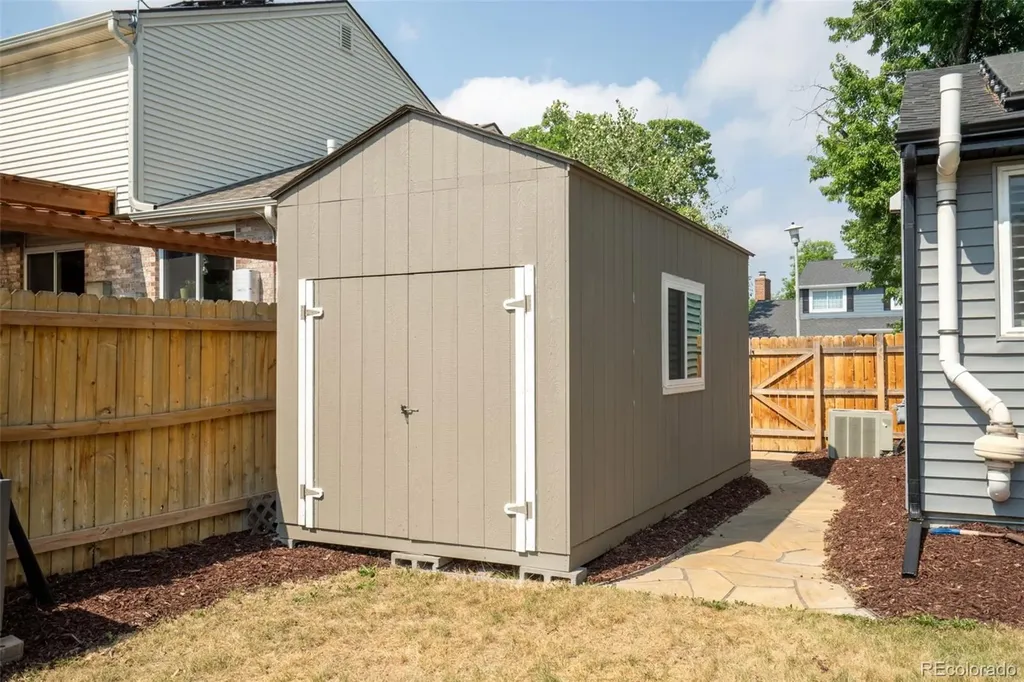 9425 W Geddes Place Littleton CO 80128