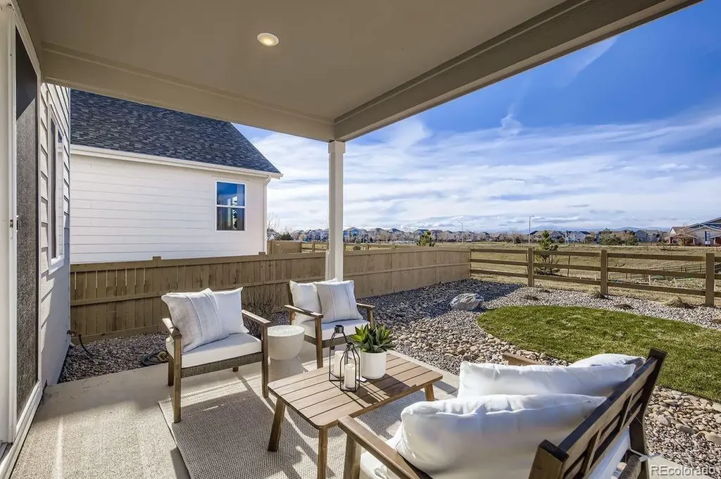 46434 Heritage Avenue Bennett CO 80102