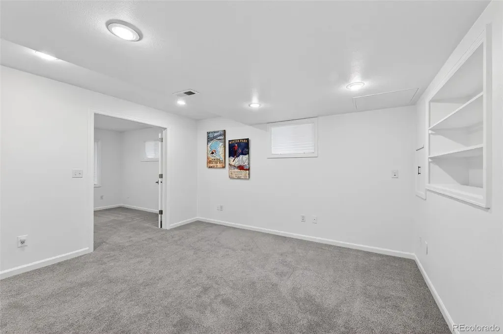 20 Foothill Ash Littleton CO 80127