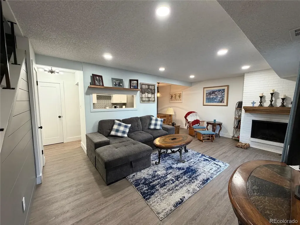 7995 E Mississippi Avenue Denver CO 80247