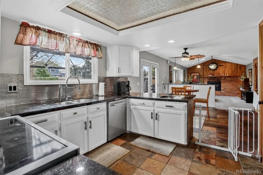 5452 S Zeno Street Centennial CO 80015
