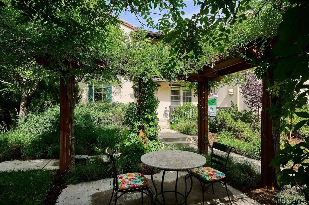 8663 E 29th Place Denver CO 80238