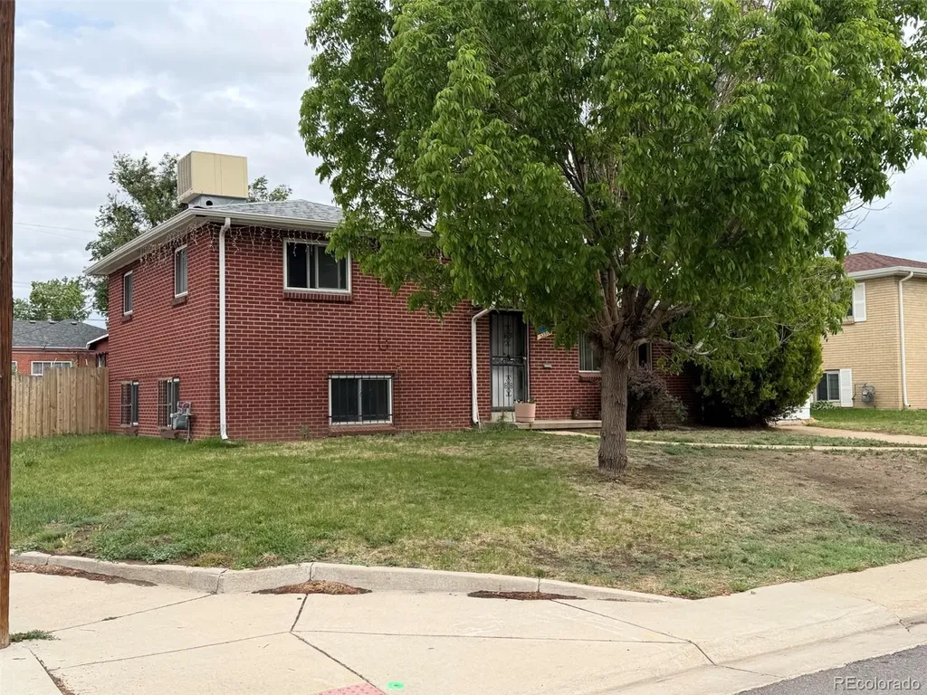 3290 Ivy Street Denver CO 80207